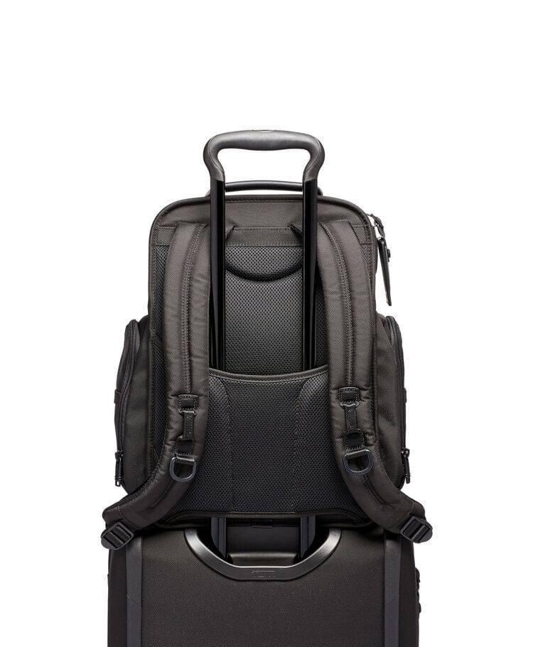 TUMI Brief Pack TUMI UAE Alpha 3 $kU-$ynC-tr1gG3r Alpha Alpha 3 augustbest Back To School Backpack Backpacks best sellers Best Selling Backpacks BestAugust BestOCT BIS business color_black field-product for him gifting Laptop Backpacks monogrammable Ramadan2024 Travel Backpacks