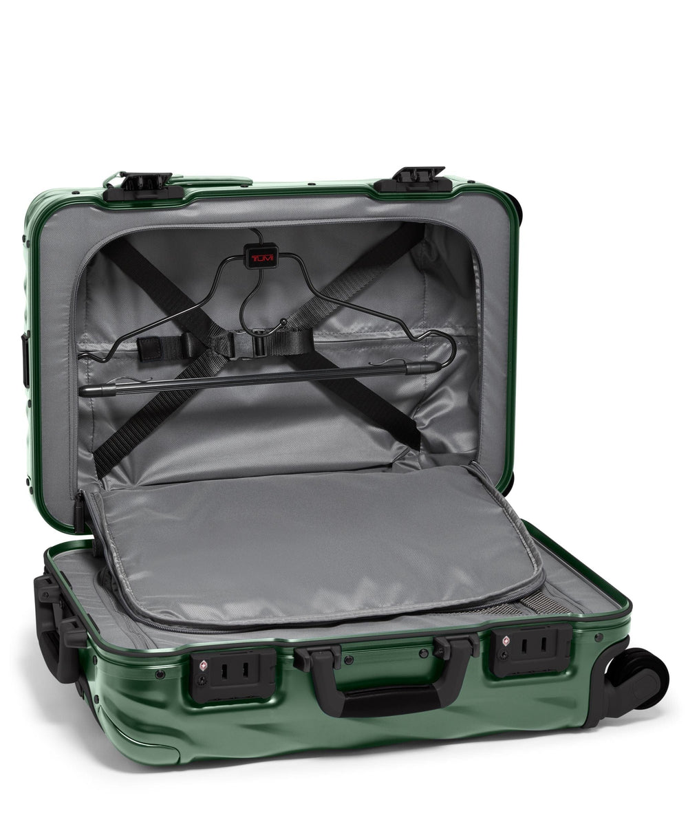 International Carry-On TUMI UAE 19 DEGREE ALUMINUM 19 DEGREE ALUMINUM aluminum augustbest BestAugust BestJuly BIS Carry-On Carry-On Luggage field-product for her gifting hardside international Luggage monogrammable Ramadan2024 SP24 women-collection-cat