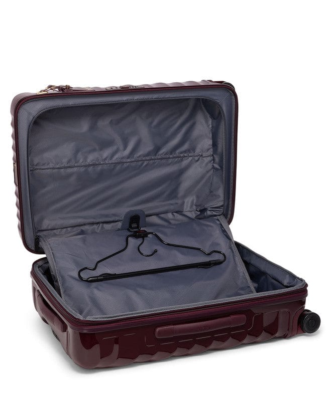 Short Trip Expandable 4 Wheeled Packing Case