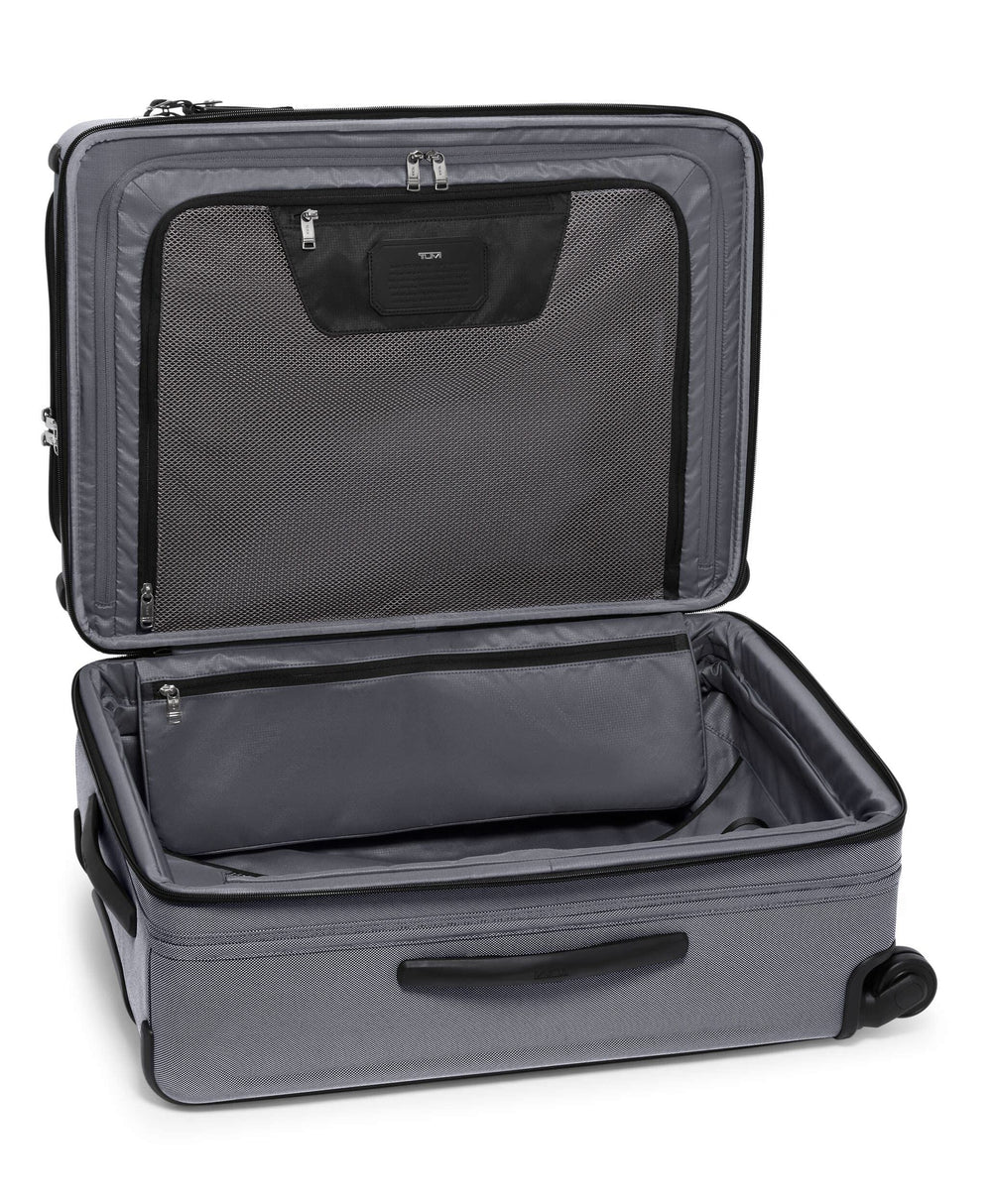 Short Trip Expandable 4 Wheeled Packing Case TUMI UAE Alpha X Alpha alpha x BIS Checked Luggage color_grey expandable field-product fw23 hardsided Luggage monogrammable New collection new collection luggage short trip softside