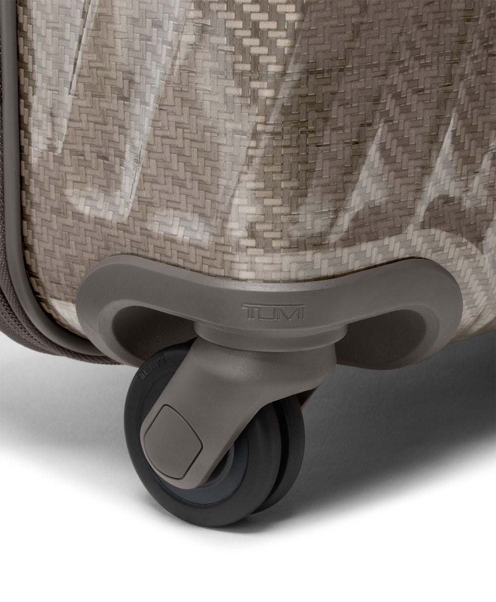 Continental 4 Wheeled Carry On