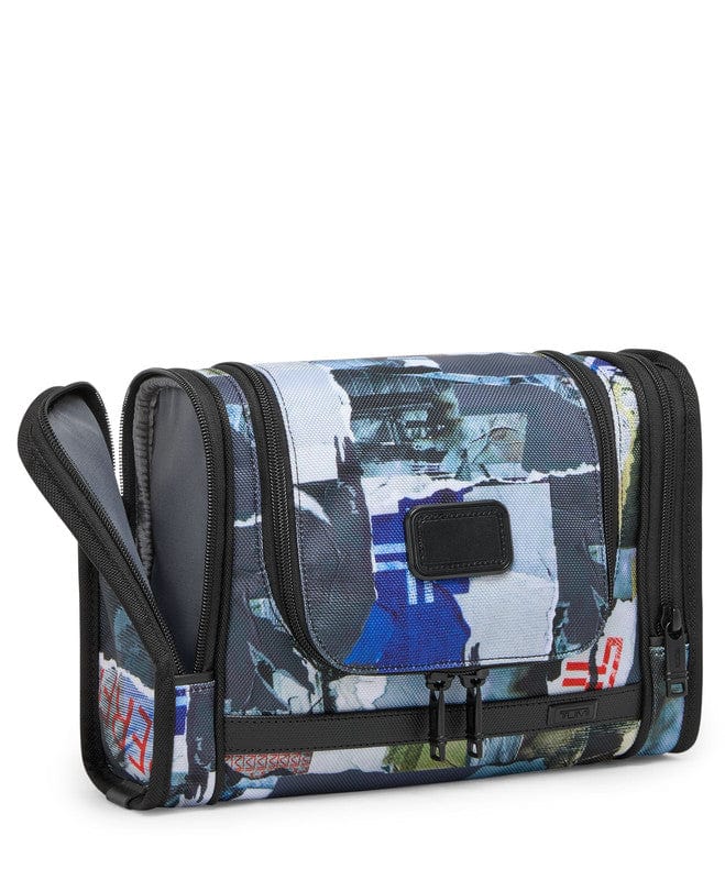 Hanging Travel Kit