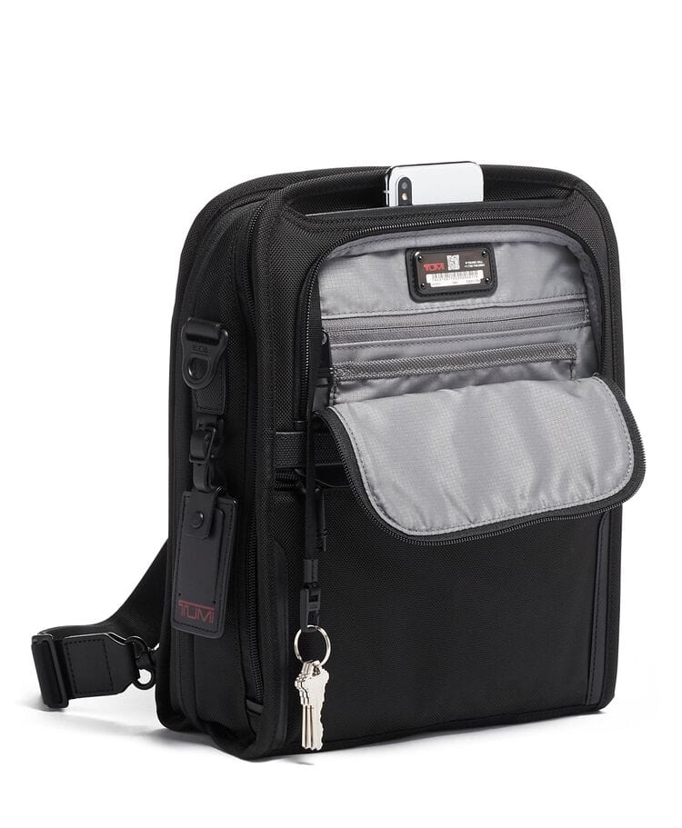 Medium Travel Tote TUMI UAE Alpha 3 $kU-$ynC-tr1gG3r 13 inch bag Alpha Alpha 3 augustbest Bags Ballistic Nylon Bag Best Selling Bags BestAugust BestOCT BIS color_black commuter gifts cross-body bags Crossbodies Crossbody Father's Day Fathers_Day field-product for her Full Priced gifting monogrammable Ramadan2024 Slings Totes TUMI Totes women-collection-cat