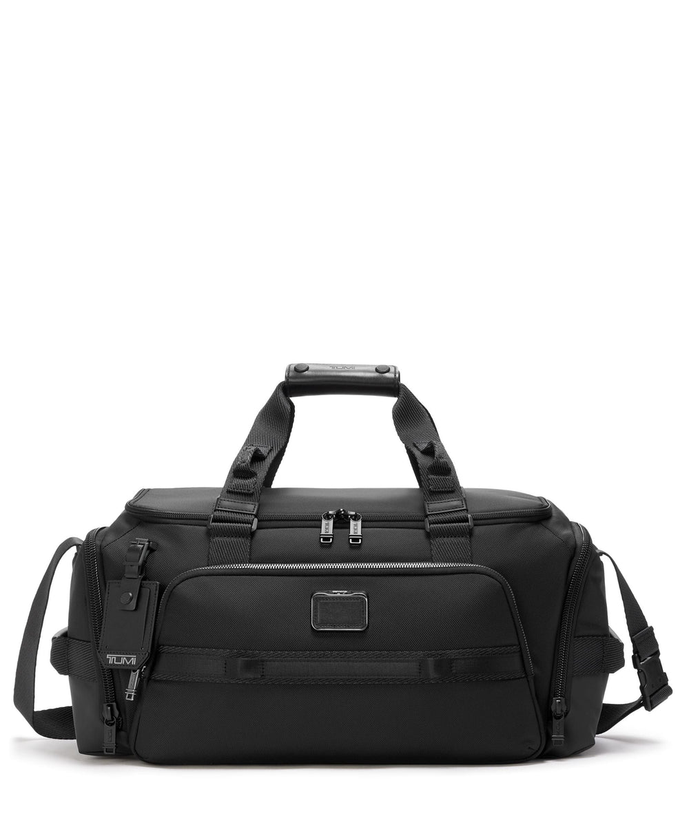 Mason Duffel TUMI UAE Alpha Bravo $kU-$ynC-tr1gG3r Alpha Bravo Bags Ballistic Nylon Bag Ballistic Nylon Luggage best sellers Best Selling Bags BestOCT bestsept BIS color_black Duffels field-product for him Garment Bags gifting Luggage monogrammable Ramadan2024 women-collection-cat
